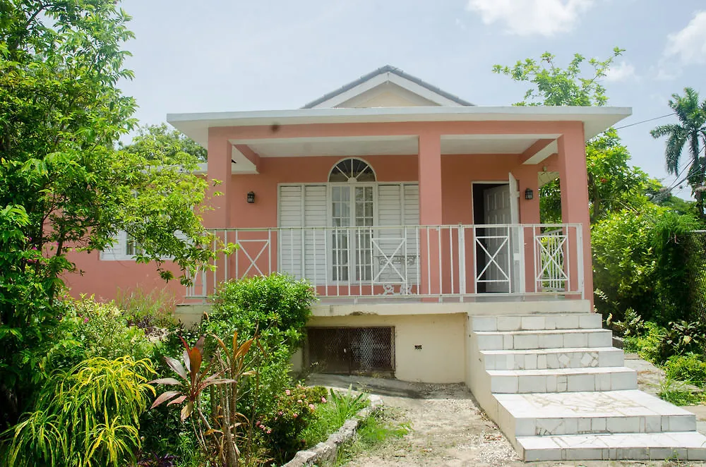 Hotel Racket Club Montego Bay 3*,