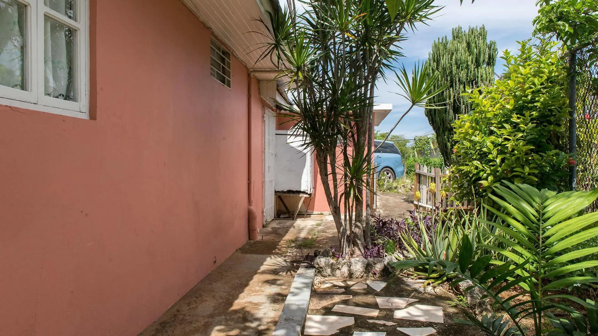 Hotel Racket Club Montego Bay 3*,